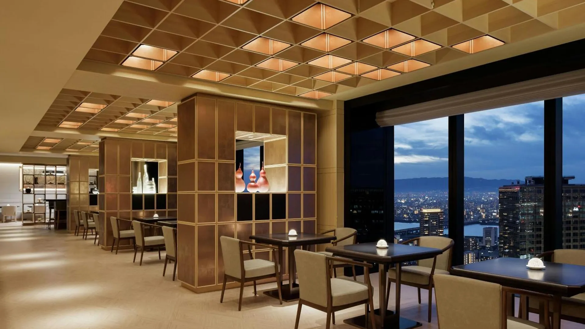 The Osaka Station Hotel, Autograph Collection 5*,